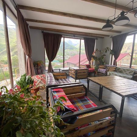 Veranda Guesthouse Stepantsminda Exterior photo