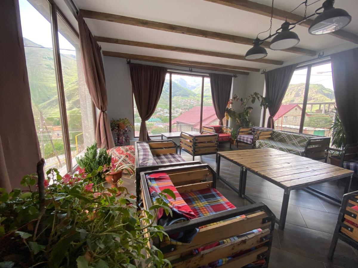 Veranda Guesthouse Stepantsminda Exterior photo
