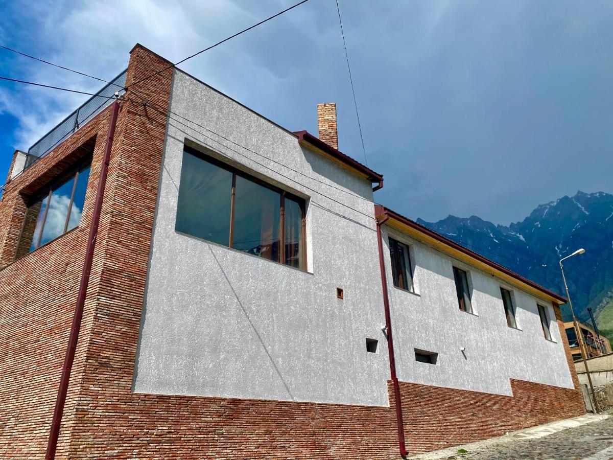 Veranda Guesthouse Stepantsminda Exterior photo